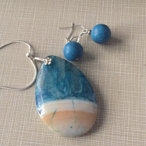 Beautiful Genuine stone SS925Agate howlite Earring - Picture 2 of 8